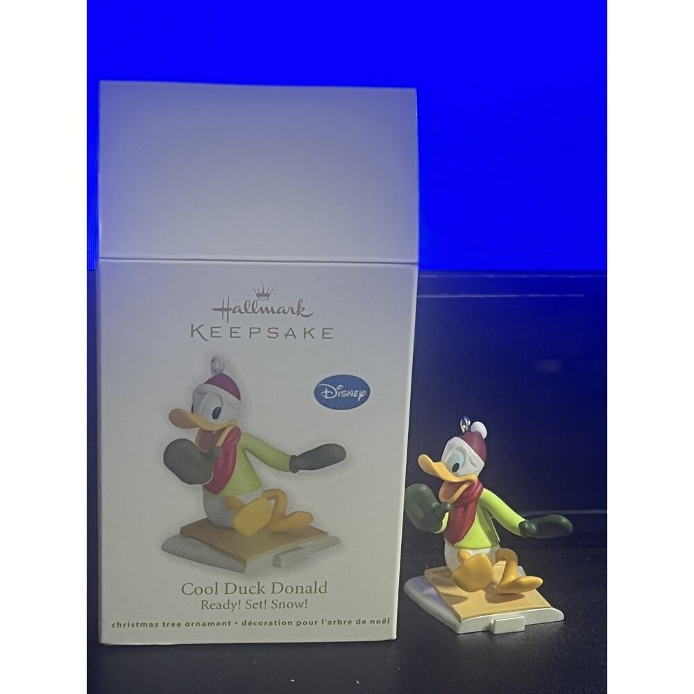 Hallmark Keepsake Ornament 2012 Cool Duck Donald Ready! Set! Snow! Disney